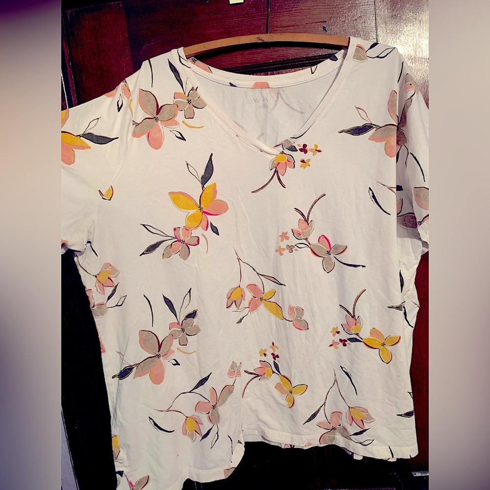 Ava & Viv Top